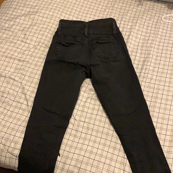 Jeans - Picture 2 of 4